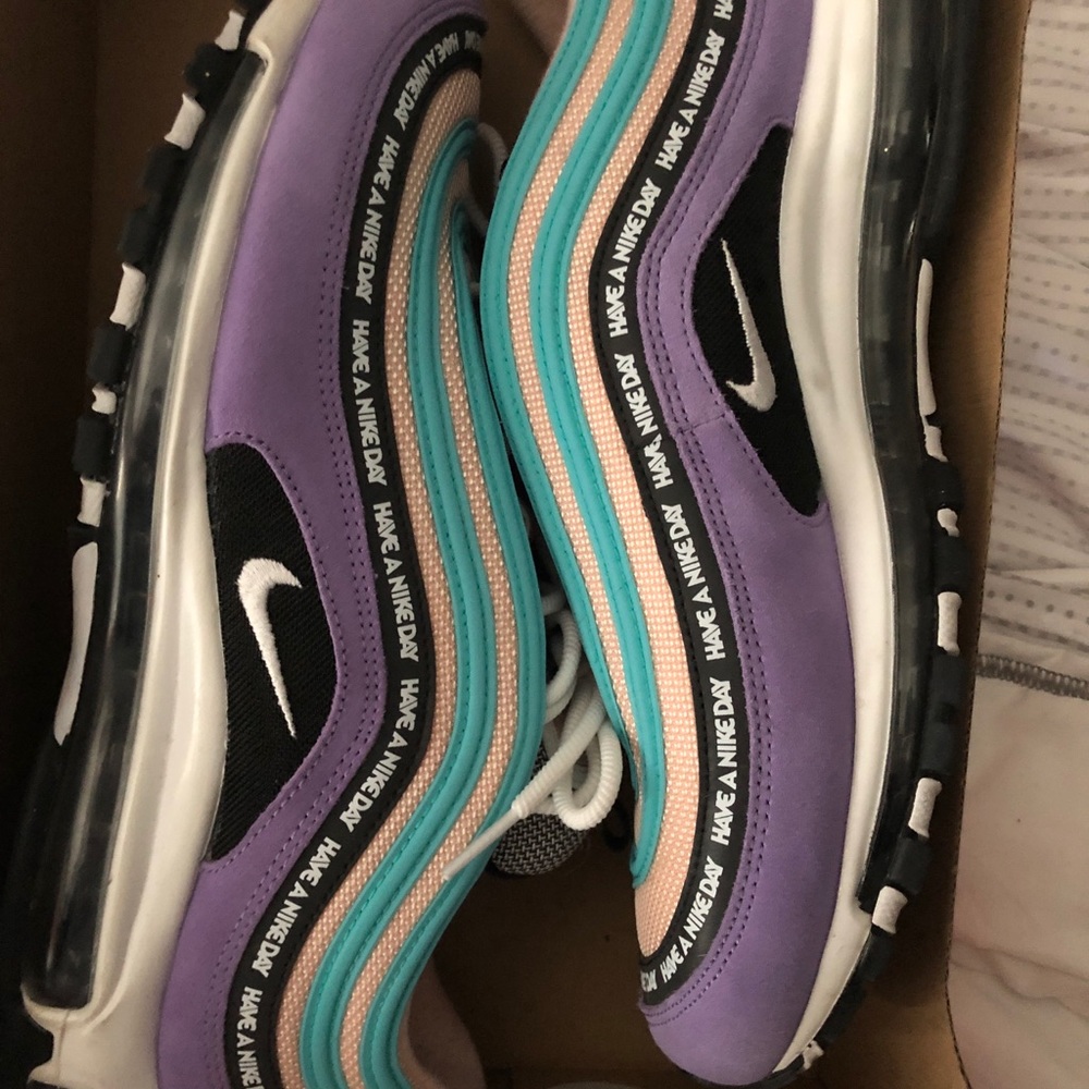 Have Nike day air max 97 size 12